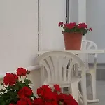 إليني شقة