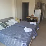 Eleni Apartment *