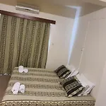 Eleni Apartment *